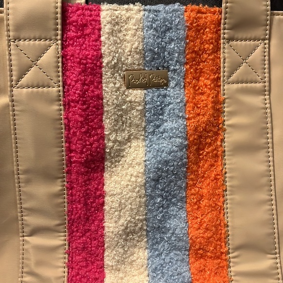 NEW! Packed Party Cozy Up Tote - Picture 9 of 12